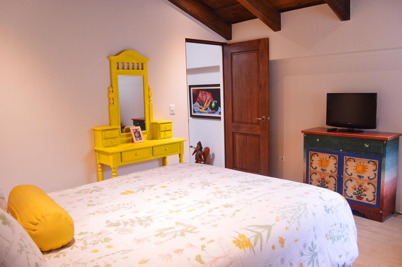 Bed and Breakfast Casa Girasol Antigua Exterior foto